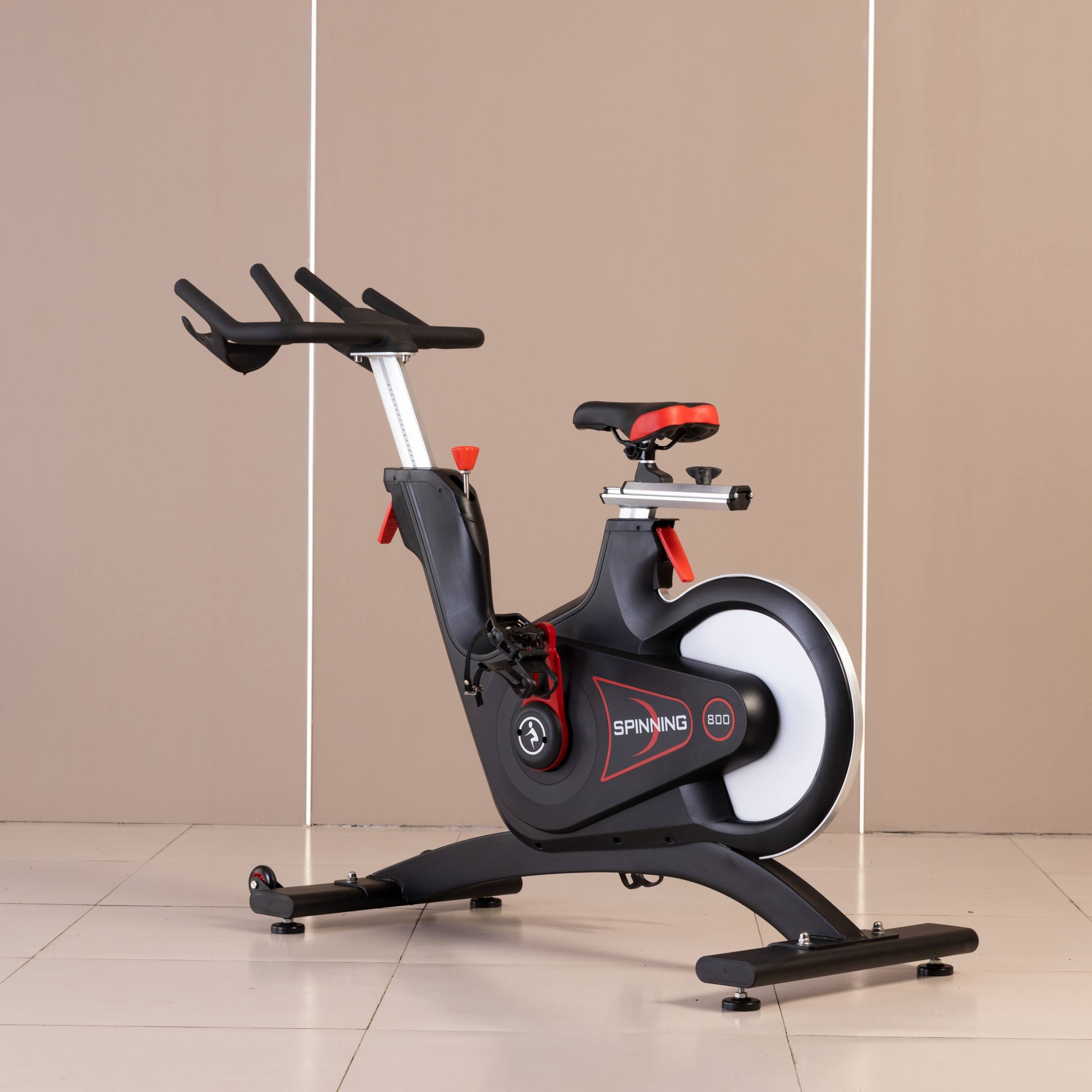 Fitness-Heimtrainer mit magnetischem Widerstand